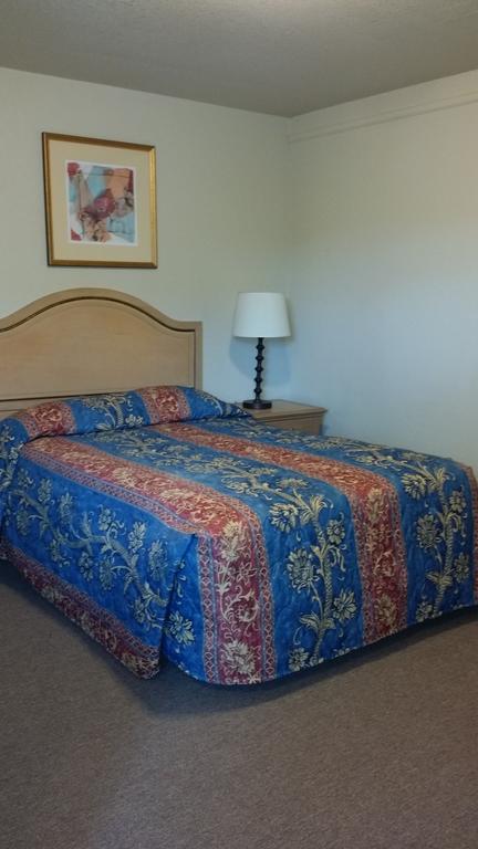 El Dorado Motel Salinas Room photo