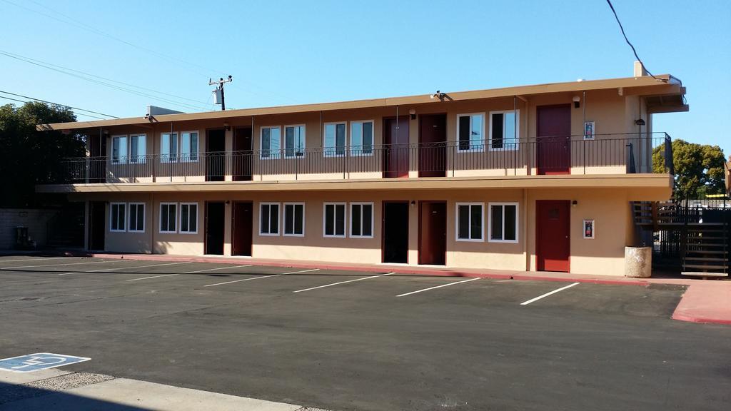 El Dorado Motel Salinas Exterior photo